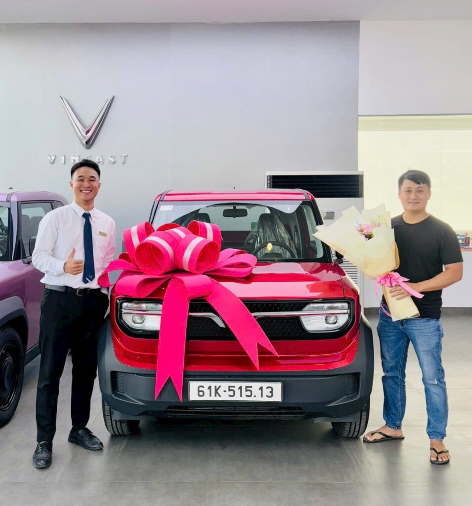 TRANG CHỦ giao-xe-vf-thach36