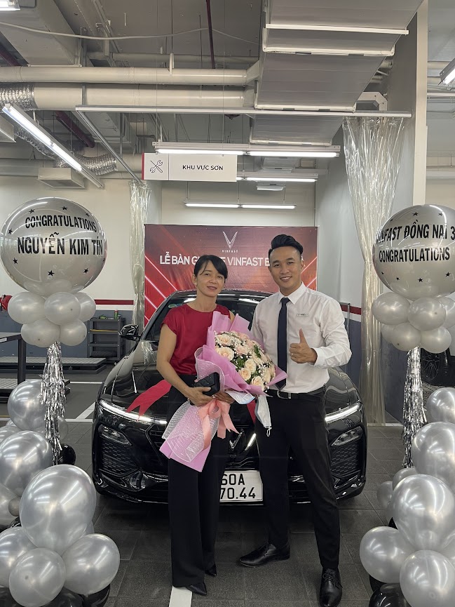 TRANG CHỦ giao-xe-vf-thach37