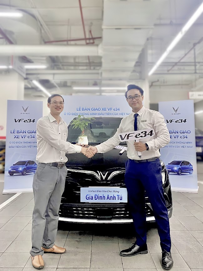 TRANG CHỦ giao-xe-vf-thach45