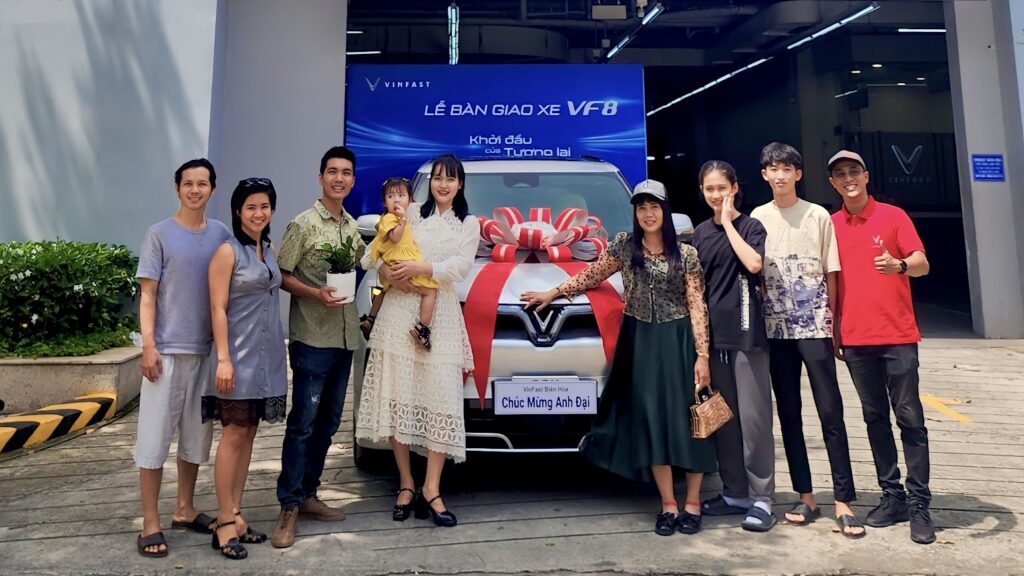 TRANG CHỦ giao-xe-vf-thach49