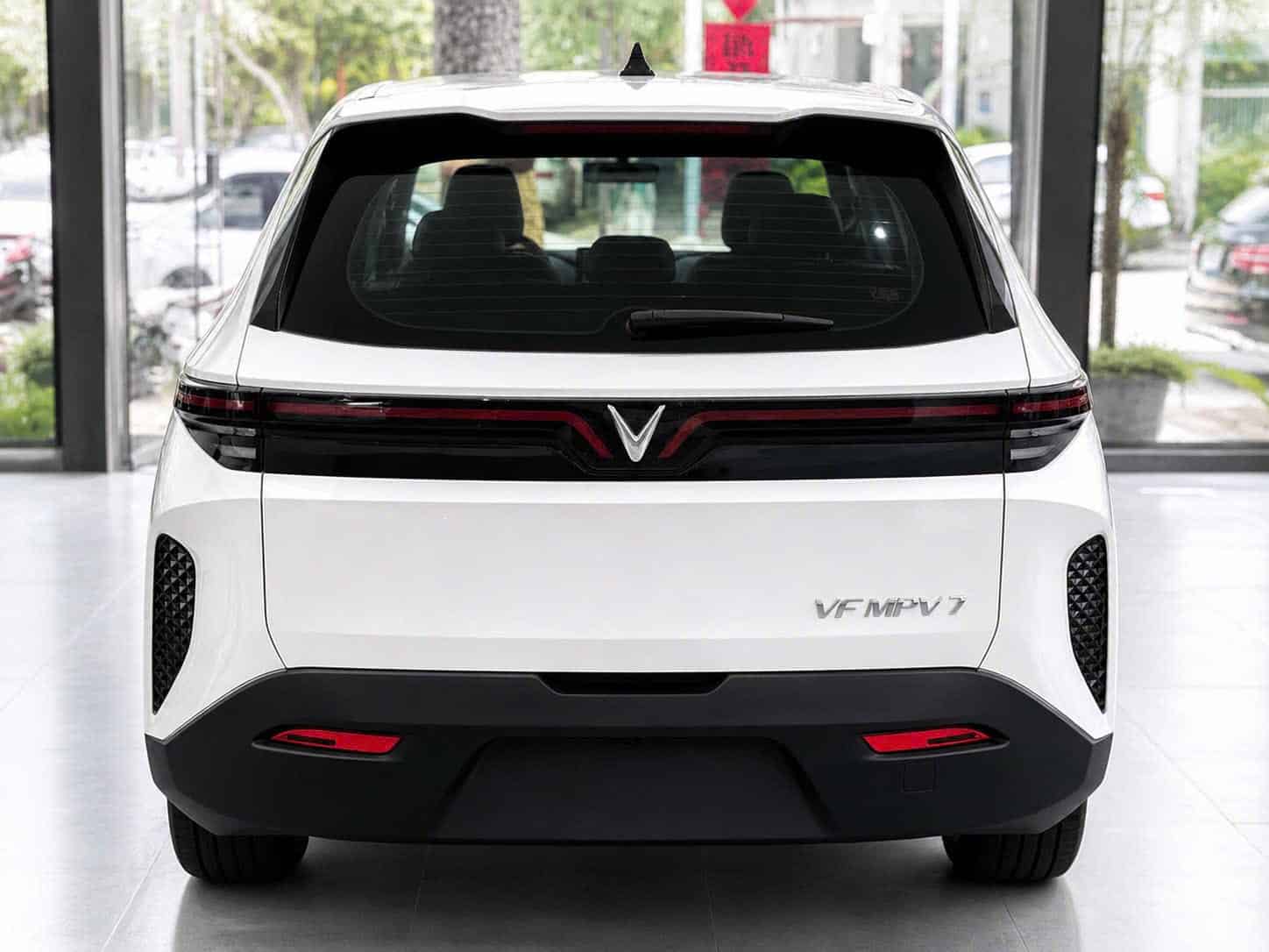 VinFast Limo Green giá tốt