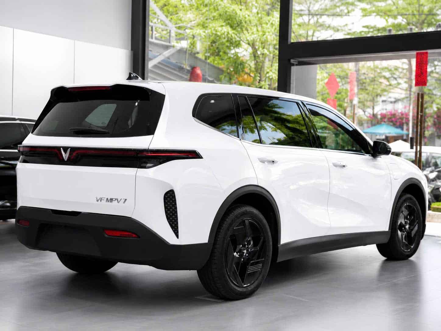 VinFast Limo Green giá tốt