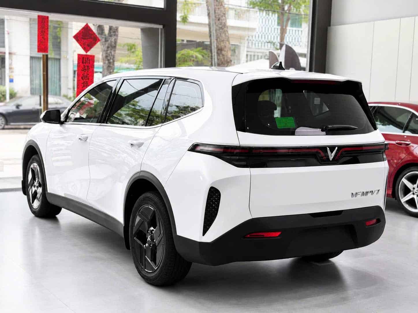 VinFast Limo Green giá tốt