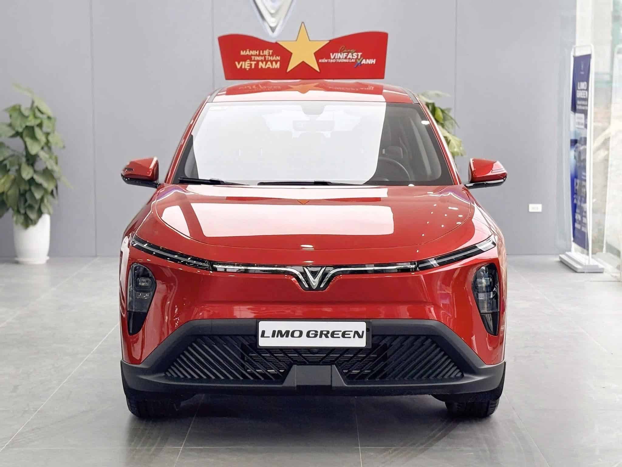 VinFast Limo Green giá tốt