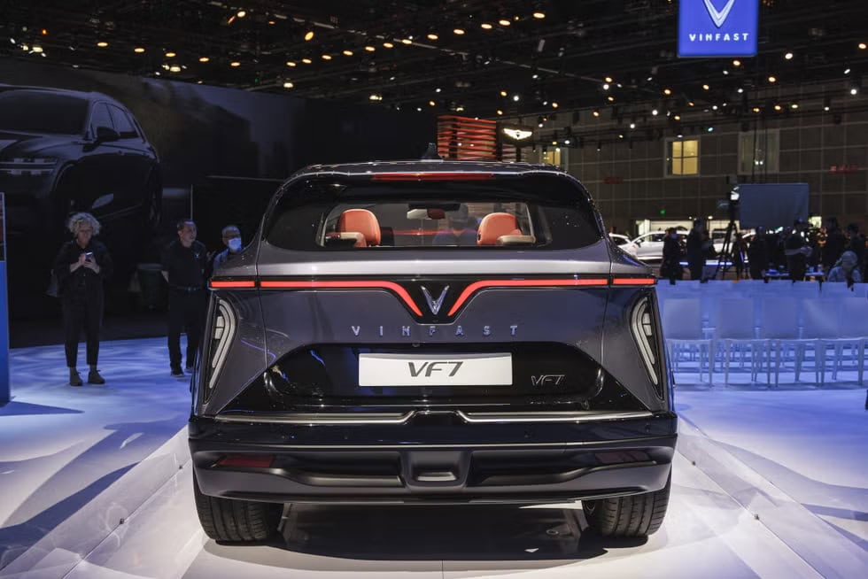 VinFast VF7 giá tốt