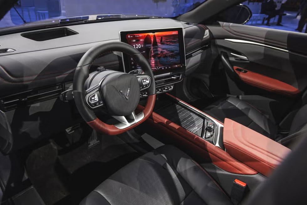 VinFast VF7 giá tốt
