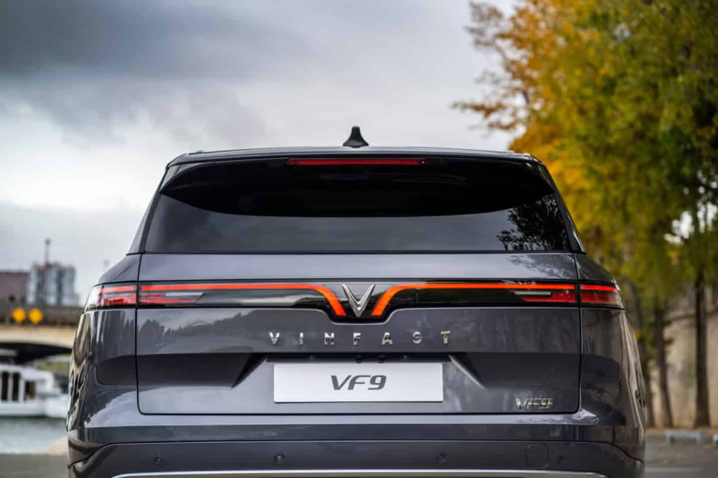 VinFast VF9 giá tốt